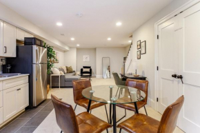 Private Garage Parking and King Bed - Walk to Metro